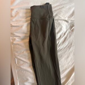 Lululemon army green leggings size 4